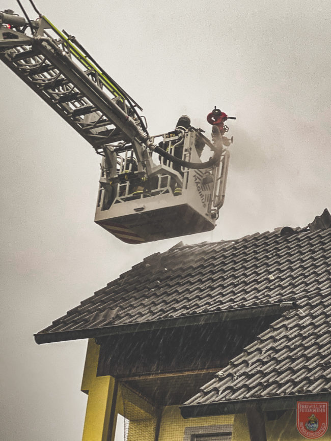 71DAC5FF-CC7C-4931-8D86-A765042B4606