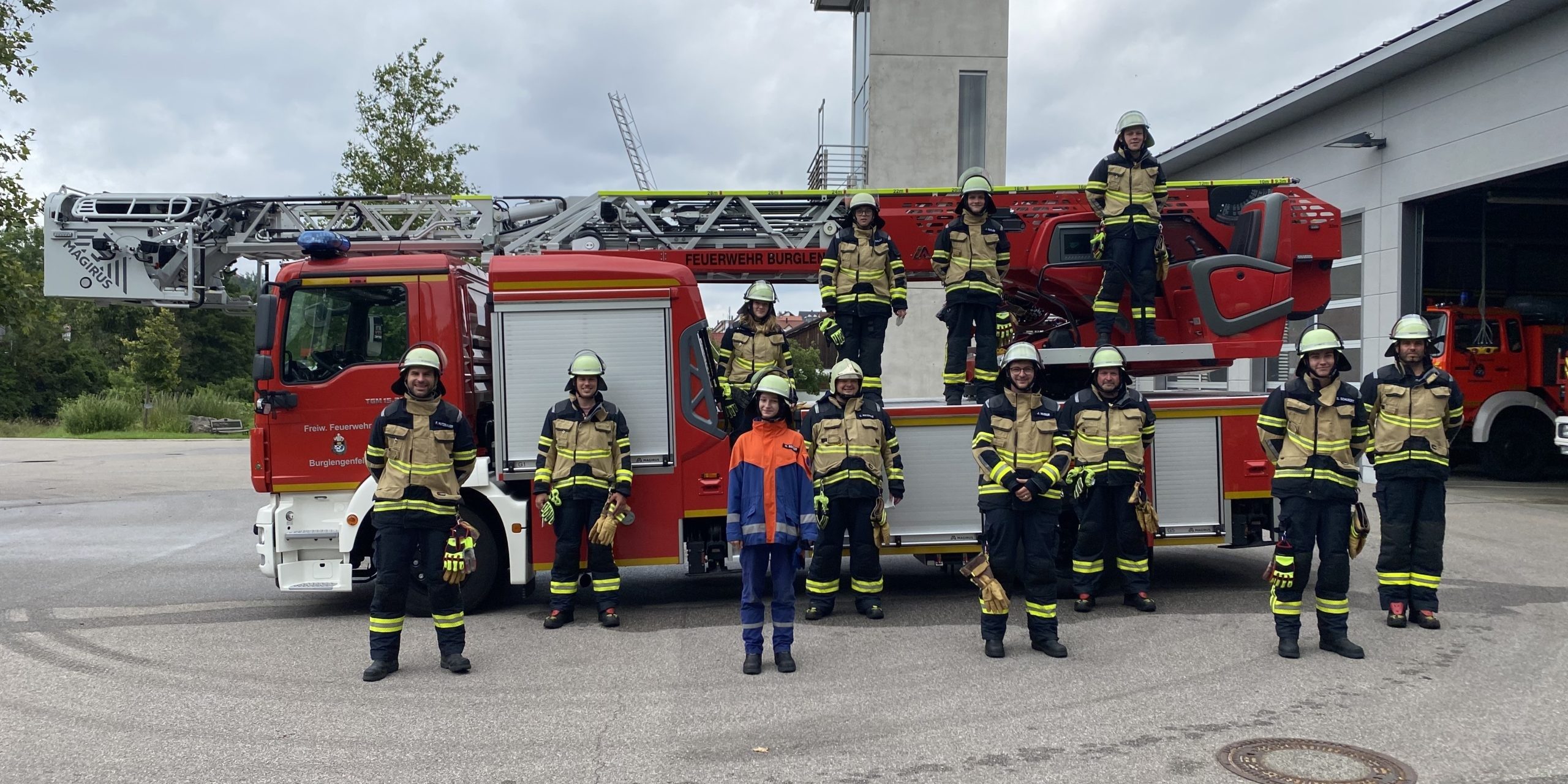 48A01FDF-2717-4FE1-8E9E-1536B7AD31B6